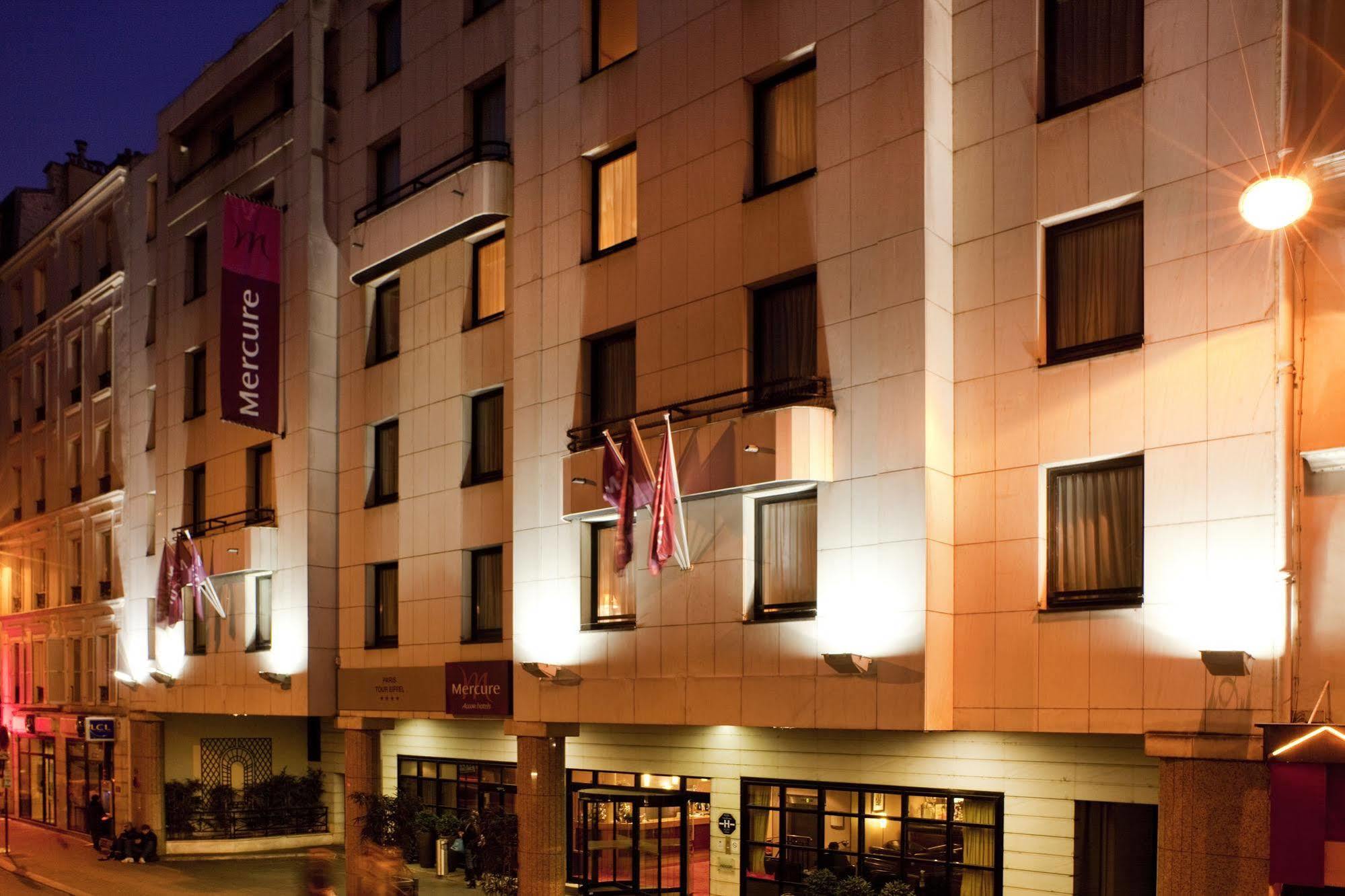 Mercure Tour Eiffel Grenelle París Exterior foto